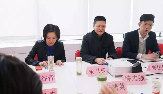 浙江海寧市丁橋鎮(zhèn)與上海東方龍商務咨詢有限公司簽訂委托招商引資合作協(xié)議 浙江海寧市丁橋鎮(zhèn)與上海東方龍商務咨詢有限公司簽訂委托招商引資合作協(xié)議
