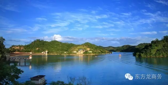 東方龍商務(wù)與廣東省五華縣達(dá)成委托招商引資合作,助力打造宜居宜業(yè)的工業(yè)新城 東方龍商務(wù)與廣東省五華縣達(dá)成委托招商引資合作,助力打造宜居宜業(yè)的工業(yè)新城