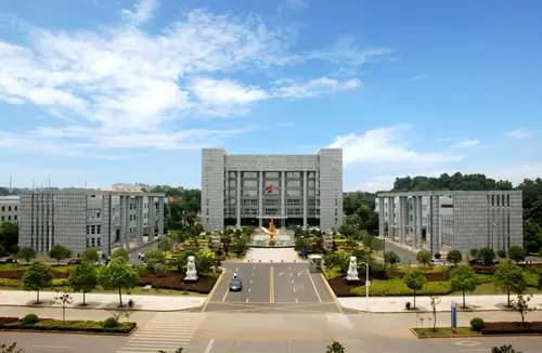 東方龍商務與國家級常德經濟技術開發區達成委托招商引資合作,助力打造現代工業新城 東方龍商務與國家級常德經濟技術開發區達成委托招商引資合作,助力打造現代工業新城