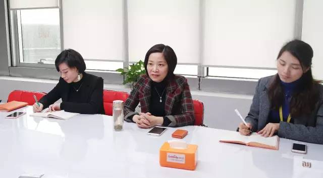 中華-伊斯蘭關(guān)系理事會(huì)理事長(zhǎng)丁厚飛博士來(lái)訪(fǎng)上海東方龍商務(wù)深入洽談一帶一路建設(shè)合作 中華-伊斯蘭關(guān)系理事會(huì)理事長(zhǎng)丁厚飛博士來(lái)訪(fǎng)上海東方龍商務(wù)深入洽談一帶一路建設(shè)合作