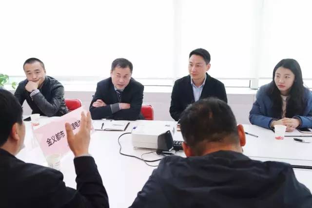 上海東方龍商務(wù)公司成功舉行新能源鋰電池投資選址項(xiàng)目的政府對接會