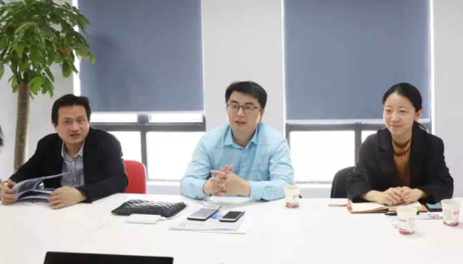 【對接】東方龍商務上海總部舉行新能源客車及特種車項目政府對接會,加快新能源汽車產業鏈集群全國布點進程 【對接】東方龍商務上海總部舉行新能源客車及特種車項目政府對接會,加快新能源汽車產業鏈集群全國布點進程