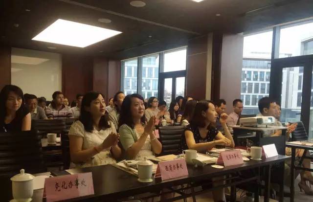東方龍商務應邀實地考察南京棲霞區園區,努力推進優質招商投資選址項目落戶 東方龍商務應邀實地考察南京棲霞區園區,努力推進優質招商投資選址項目落戶