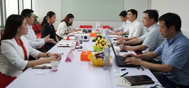 宣城市委常委、副市長汪謙慎一行冒著16級超強(qiáng)臺風(fēng)奔赴東方龍商務(wù)洽談委托招商引資合作 宣城市委常委、副市長汪謙慎一行冒著16級超強(qiáng)臺風(fēng)奔赴東方龍商務(wù)洽談委托招商引資合作