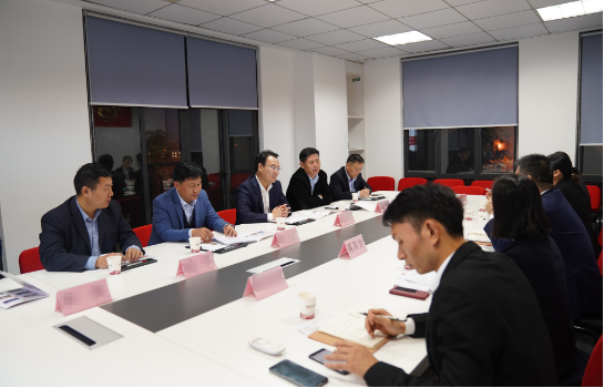 政企眼里的東方龍商務:比政府更懂企業(yè)、比企業(yè)更懂政府 政企眼里的東方龍商務:比政府更懂企業(yè)、比企業(yè)更懂政府