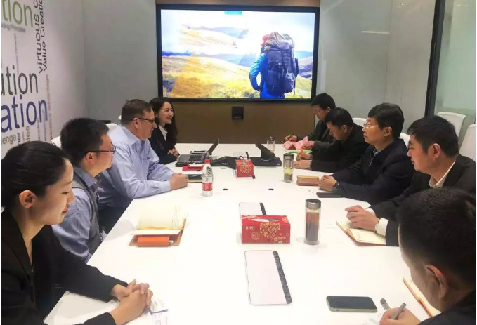 陪同政府園區對接考察外資新材料生產投資選址項目,協商合作,共謀發展 陪同政府園區對接考察外資新材料生產投資選址項目,協商合作,共謀發展