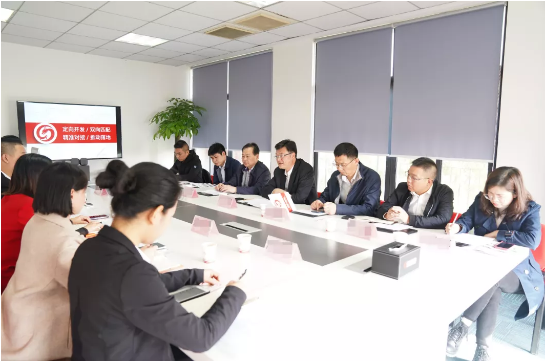 “兩條腿走路”:自主招商+委托招商成為新常態 “兩條腿走路”:自主招商+委托招商成為新常態