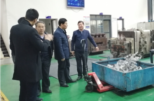 陪同政府園區赴合金建材制造投資選址項目方實地對接考察，促進制造行業邁向高質量發展