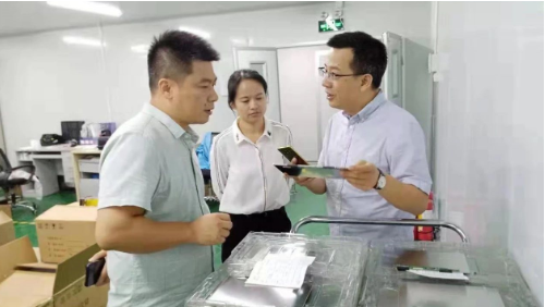 深圳分公司陪同政府園區赴高端顯示屏投資選址項目方對接考察，全面加快項目建設進度