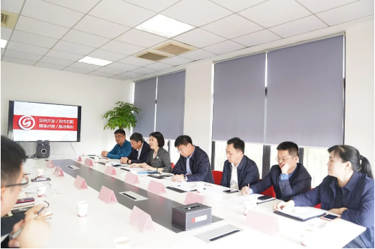 進(jìn)博會(huì)圓滿落幕!集團(tuán)接待全國(guó)政府園區(qū)210家,開(kāi)發(fā)有投資意向的中外優(yōu)質(zhì)企業(yè)超100家 進(jìn)博會(huì)圓滿落幕!集團(tuán)接待全國(guó)政府園區(qū)210家,開(kāi)發(fā)有投資意向的中外優(yōu)質(zhì)企業(yè)超100家