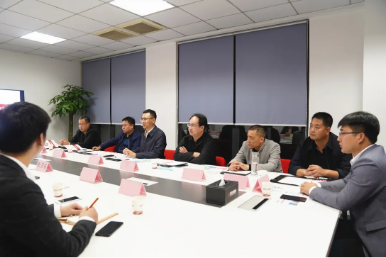 進(jìn)博會(huì)圓滿落幕!集團(tuán)接待全國(guó)政府園區(qū)210家,開(kāi)發(fā)有投資意向的中外優(yōu)質(zhì)企業(yè)超100家 進(jìn)博會(huì)圓滿落幕!集團(tuán)接待全國(guó)政府園區(qū)210家,開(kāi)發(fā)有投資意向的中外優(yōu)質(zhì)企業(yè)超100家