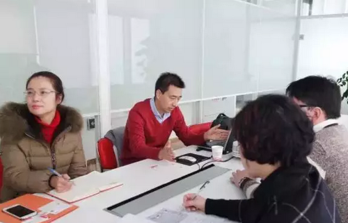 東方龍商務(wù)牽頭三六六高新科技企業(yè)與金朔投資達(dá)成投融資合作 東方龍商務(wù)牽頭三六六高新科技企業(yè)與金朔投資達(dá)成投融資合作