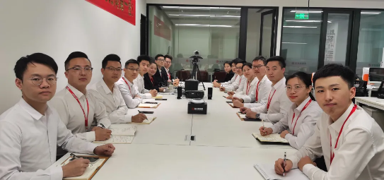  1月上旬，集團舉行2021年首場投資選址項目評估會，成功通過34個高質量項目