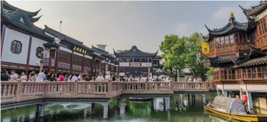 集團全力助推江西省鷹潭市月湖區委托招商引資，發揮多重優勢，打造產業集群