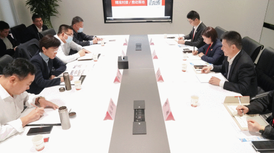 進(jìn)博首日，迎來政府來訪小高峰！全國(guó)40多家政府蒞臨東方龍商務(wù)集團(tuán)考察交流