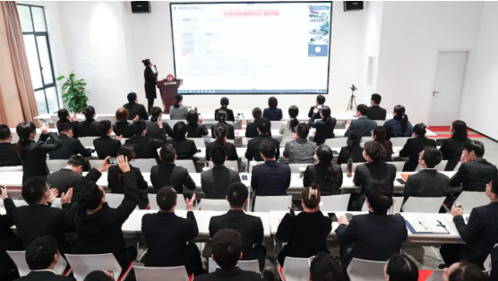 項目量質(zhì)攀新高，掀起“大干100天”競賽高潮！12月上旬，集團成功通過49個優(yōu)質(zhì)投資選址項目