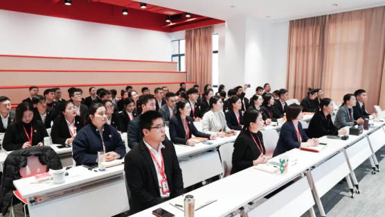 項目量質(zhì)攀新高，掀起“大干100天”競賽高潮！12月上旬，集團成功通過49個優(yōu)質(zhì)投資選址項目