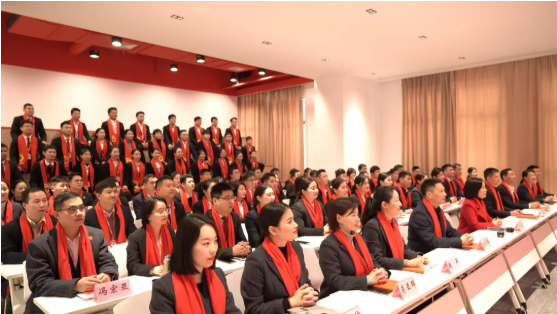 行而不輟，未來(lái)可期！集團(tuán)舉行2021年度總結(jié)表彰大會(huì)暨2022年度目標(biāo)責(zé)任書(shū)簽訂大會(huì)