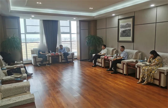 僅9天，用專業(yè)服務(wù)彰顯集團(tuán)精準(zhǔn)與速度！山東某地方政府與外資芯片貿(mào)易分撥中心投資選址項(xiàng)目方成功簽訂投資協(xié)議