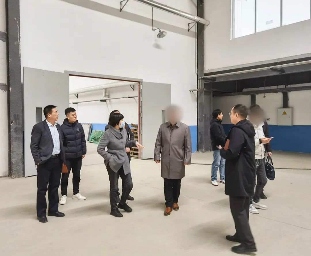 高新技術(shù)企業(yè)，知名品牌供貨商，產(chǎn)品暢銷全球！山東某地方政府與高檔婚紗禮服布料擴(kuò)建投資選址項(xiàng)目方成功簽訂投資協(xié)議