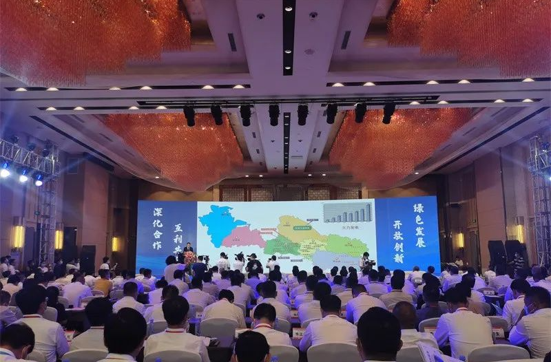 投資20億+25億，打造規(guī)模化西北紙都！集團成功推動品牌紙制品擴建投資選址項目落戶甘肅平?jīng)龀缧趴h