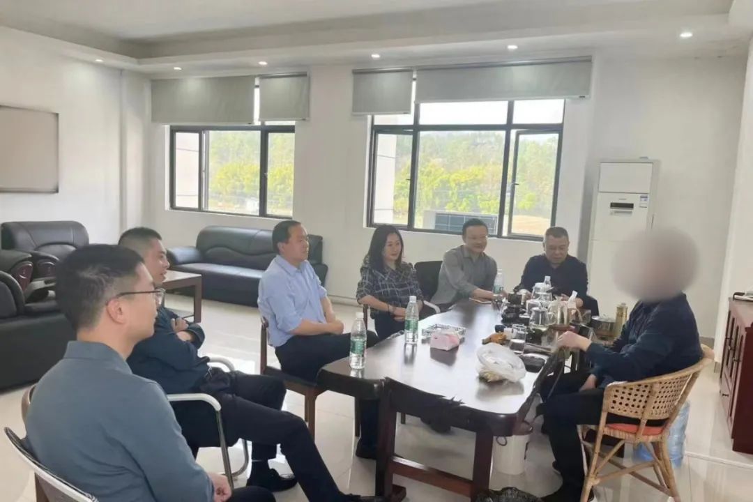 老牌制造商，為富士康等知名企業長期供貨！四川某地方政府實地對接高端光電材料配件生產投資選址項目