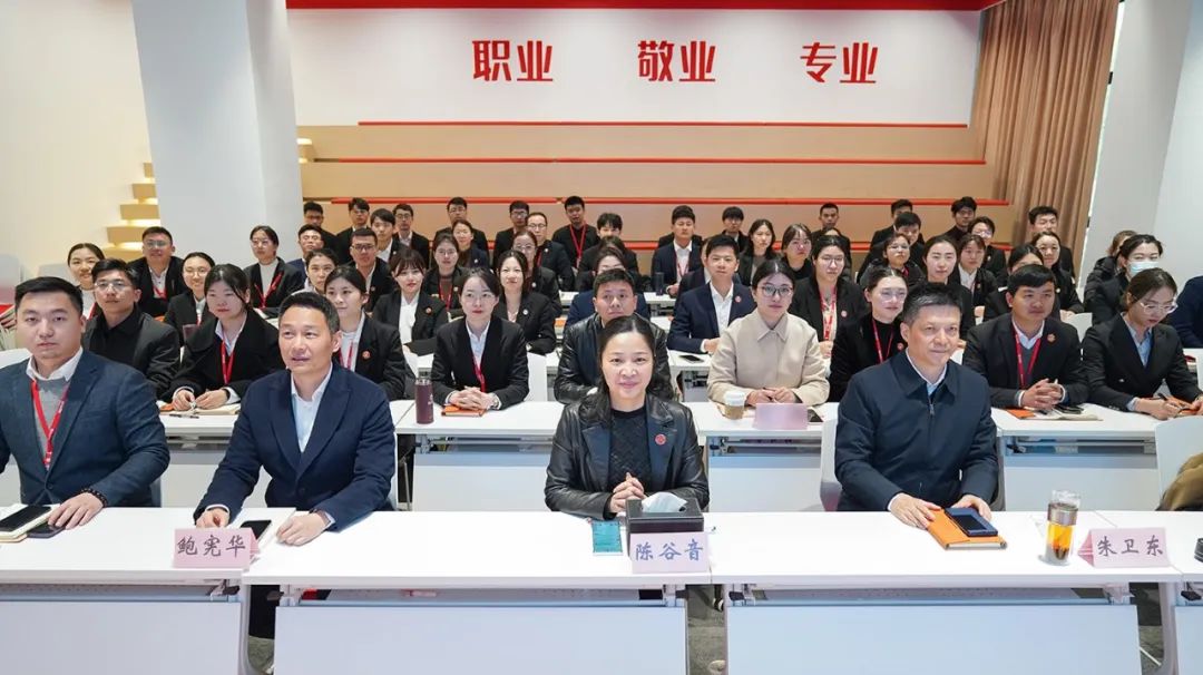 再推動一批項目落地，再塑造一批典型案例，發出集團招商最強音！3月下旬，集團成功通過34個優質投資選址項目