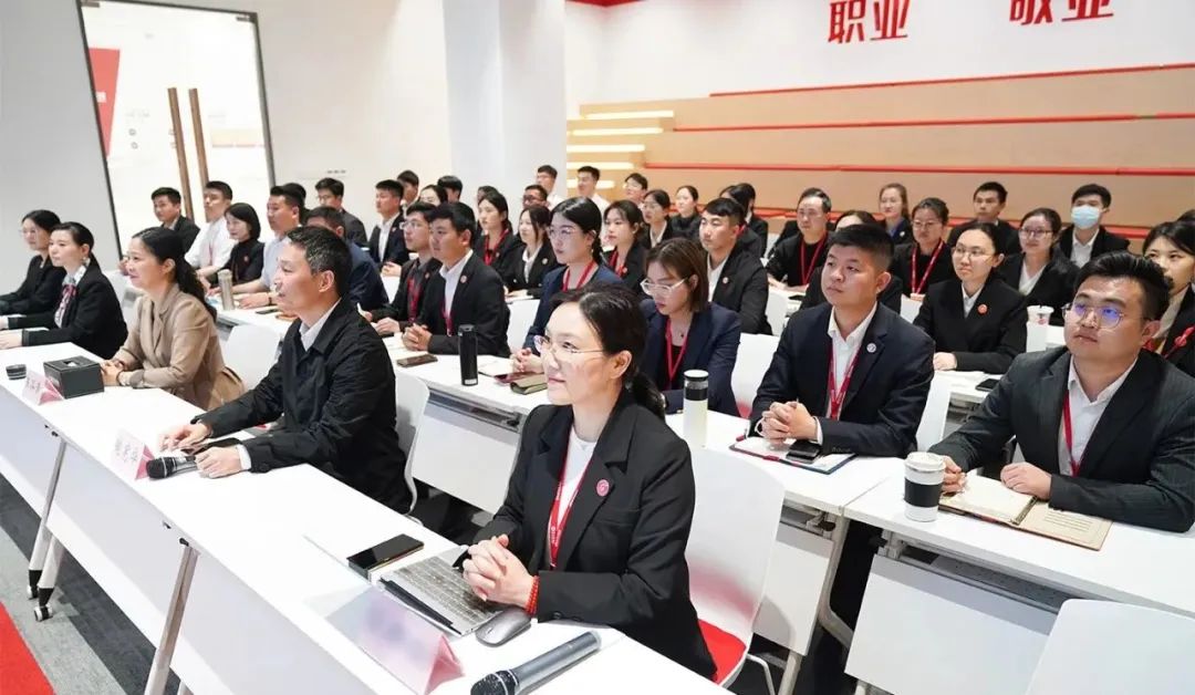 用好集團招商“指揮棒”，激活項目開發正能量！4月下旬，集團29個優質投資選址項目通過評估