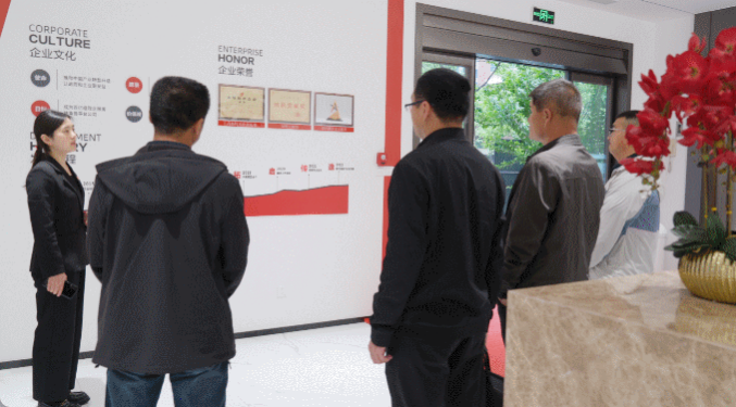 4月，集團共接待了113家政府園區(qū)，其中最高單日來訪量達17家