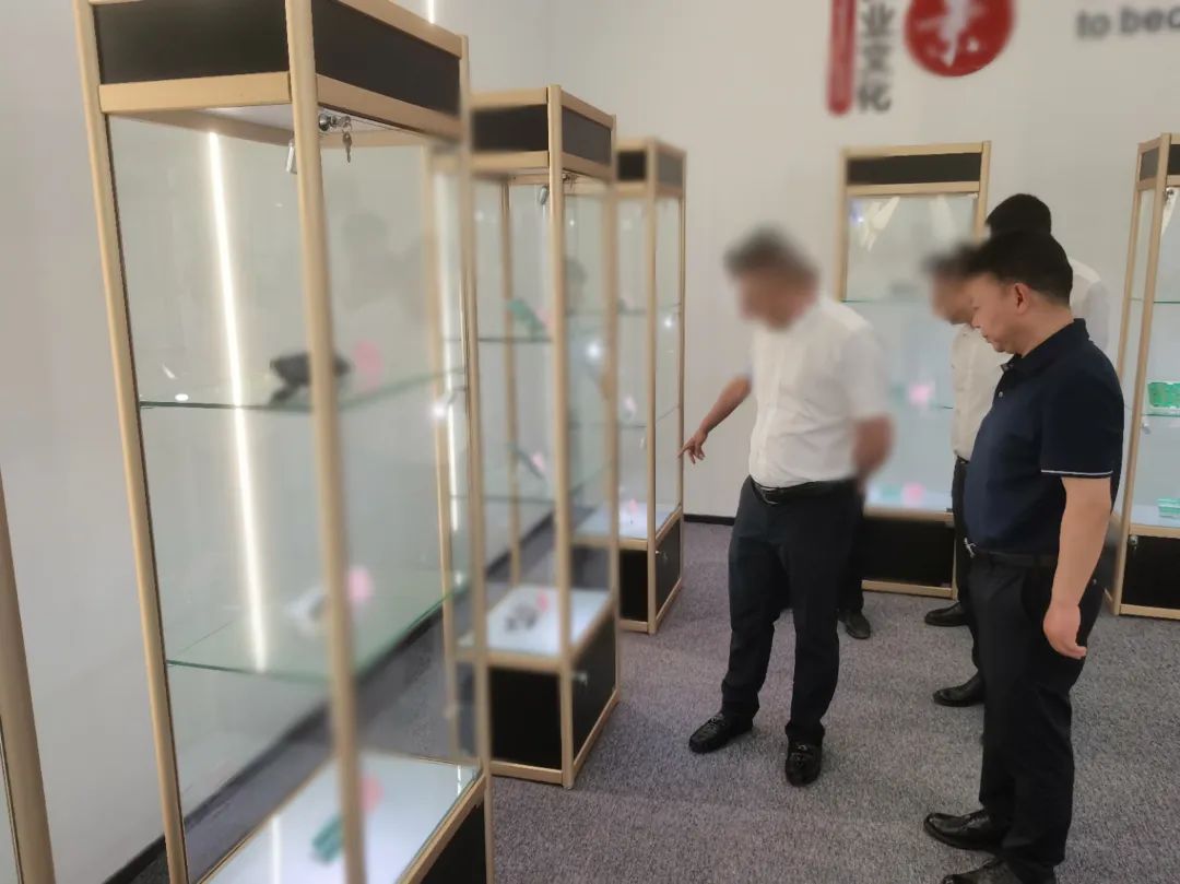 投資額30億！智能終端產(chǎn)品生產(chǎn)投資選址項目方反向考察四川某地方政府