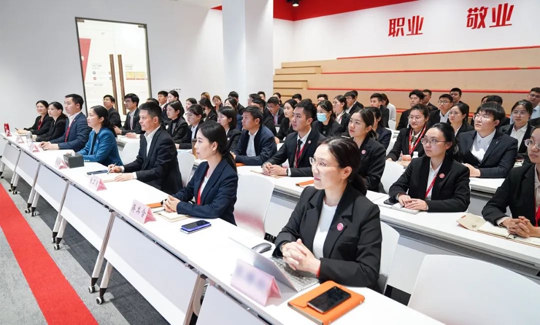 樹立項(xiàng)目為王，打造招大引強(qiáng)“強(qiáng)磁場(chǎng)”！5月上旬，集團(tuán)共28個(gè)優(yōu)質(zhì)投資選址項(xiàng)目通過(guò)評(píng)估！