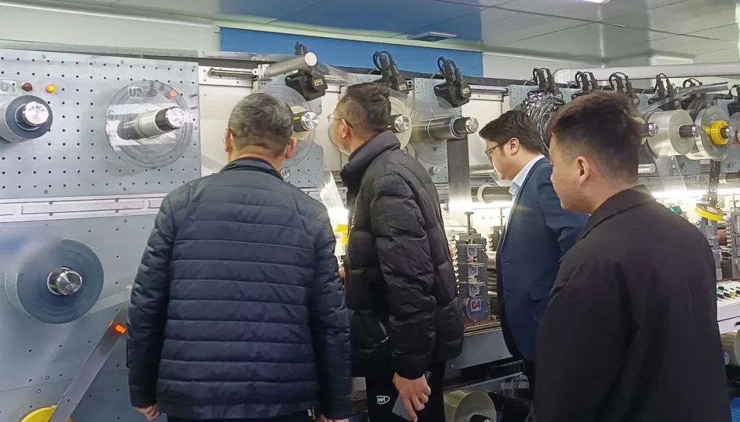 行業(yè)技術領先，與知名消費類電子企業(yè)長期合作！廣東某地方政府實地對接專精特新消費電子導熱材料擴建投資選址項目