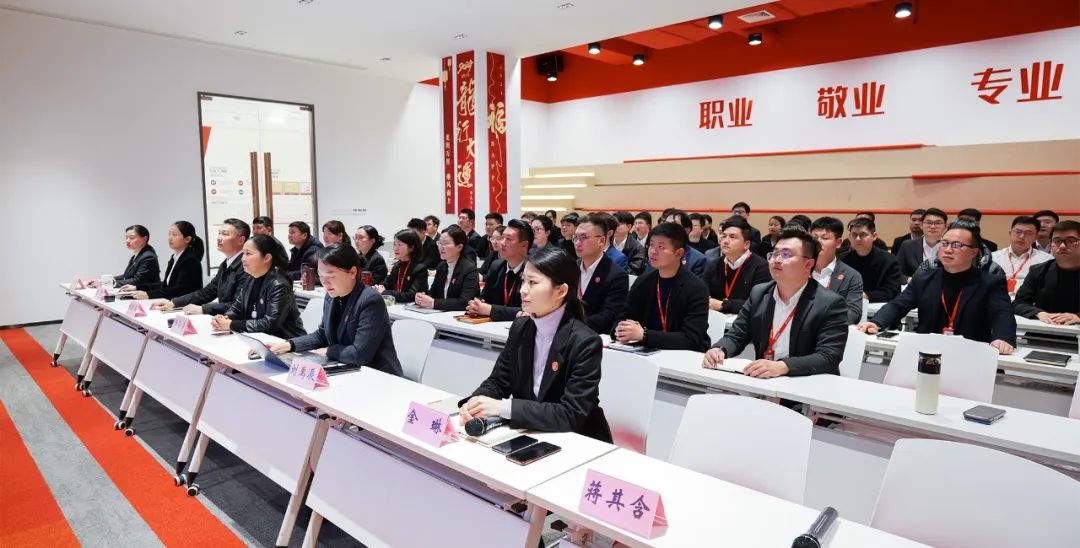 攻招商、拼項目、優服務，捍衛行業龍頭地位！3月中旬，集團共43個優質投資選址項目通過評估