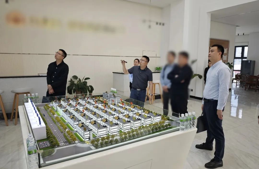 小米、華為等頭部企業(yè)合作商！高品質(zhì)電子核心器件生產(chǎn)擴(kuò)建投資選址項(xiàng)目方反向考察廣東某地方政府